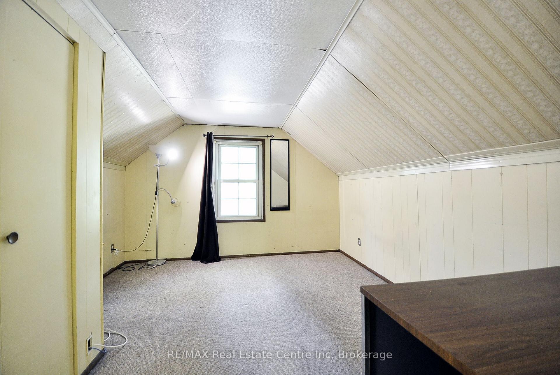 Photo 18 of 285 Albert Street W, Waterloo, Beechwood/University — HOMEH