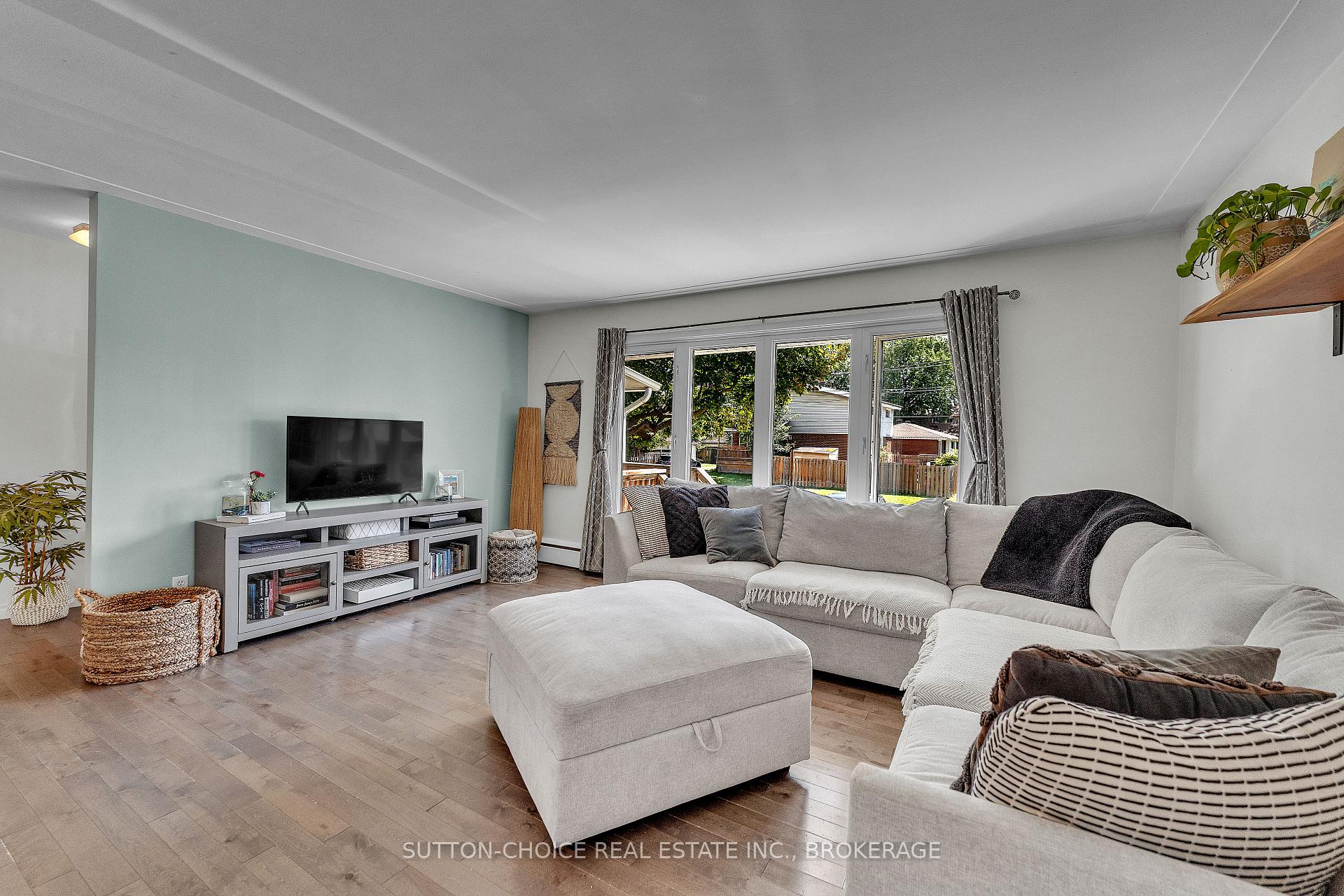Photo 4 of 11 Milford Crescent, North Bay, Ferris — HOMEH