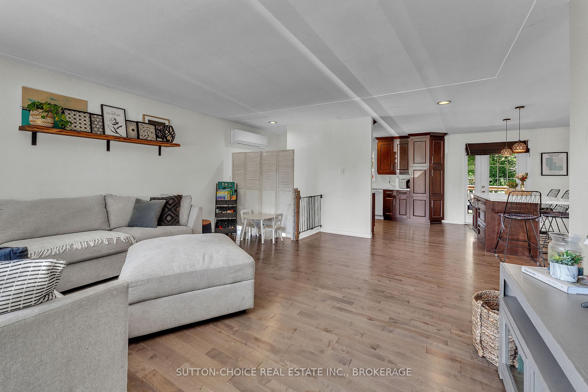 Photo 5 of 11 Milford Crescent, North Bay, Ferris — HOMEH