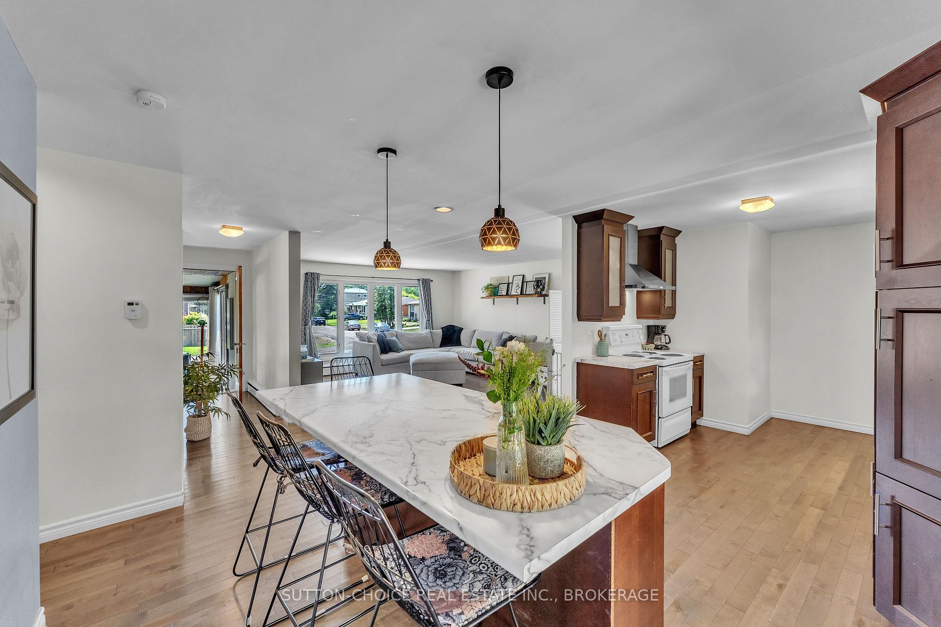 Photo 9 of 11 Milford Crescent, North Bay, Ferris — HOMEH