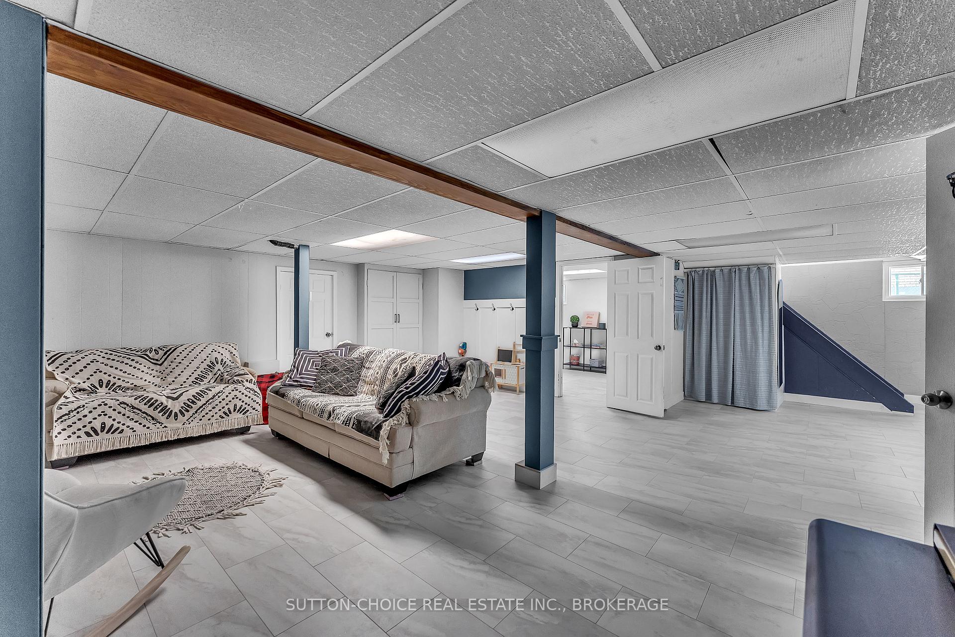 Photo 21 of 11 Milford Crescent, North Bay, Ferris — HOMEH