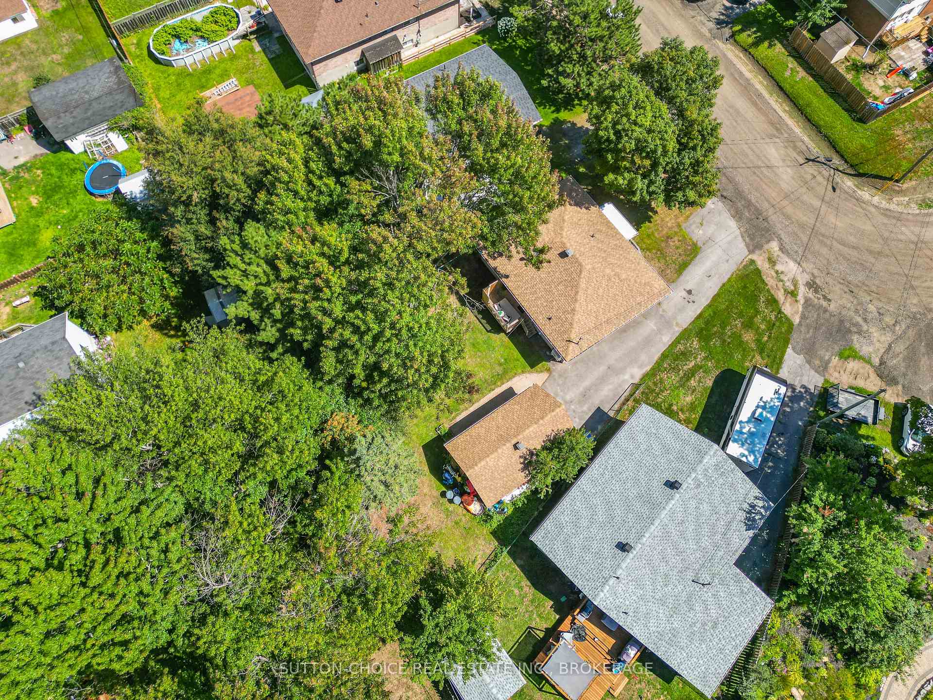 Photo 42 of 11 Milford Crescent, North Bay, Ferris — HOMEH