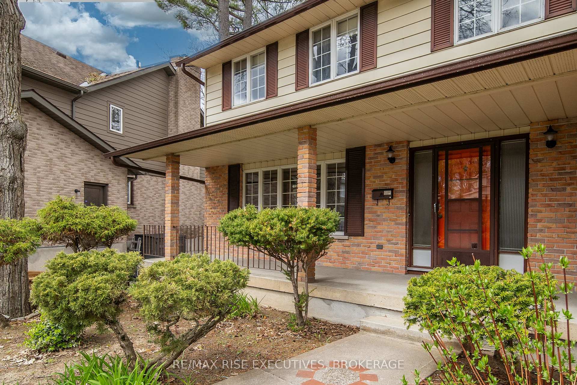 Photo 3 of 899 Safari Drive, Kingston, North of Taylor-Kidd Blvd — HOMEH