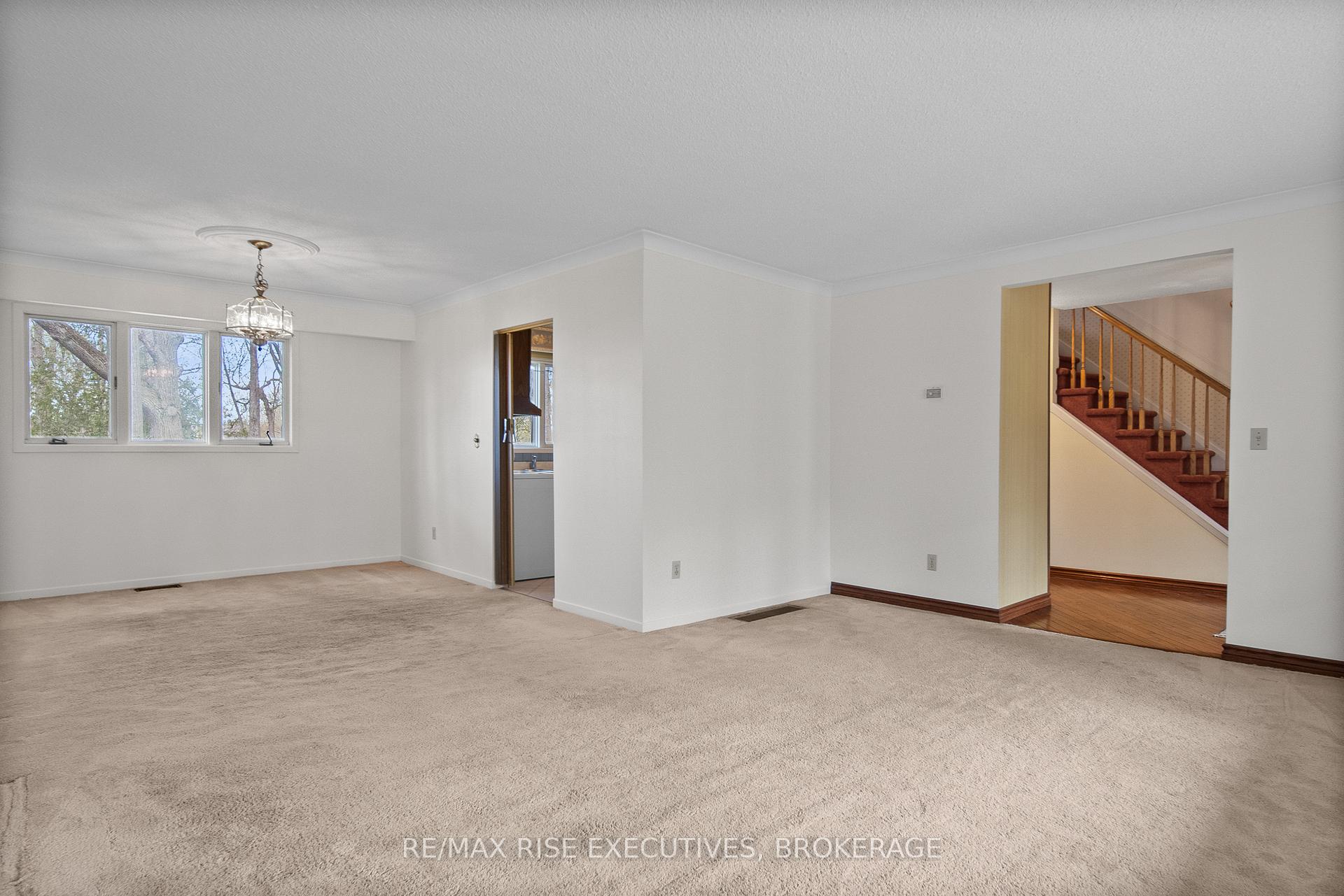 Photo 7 of 899 Safari Drive, Kingston, North of Taylor-Kidd Blvd — HOMEH