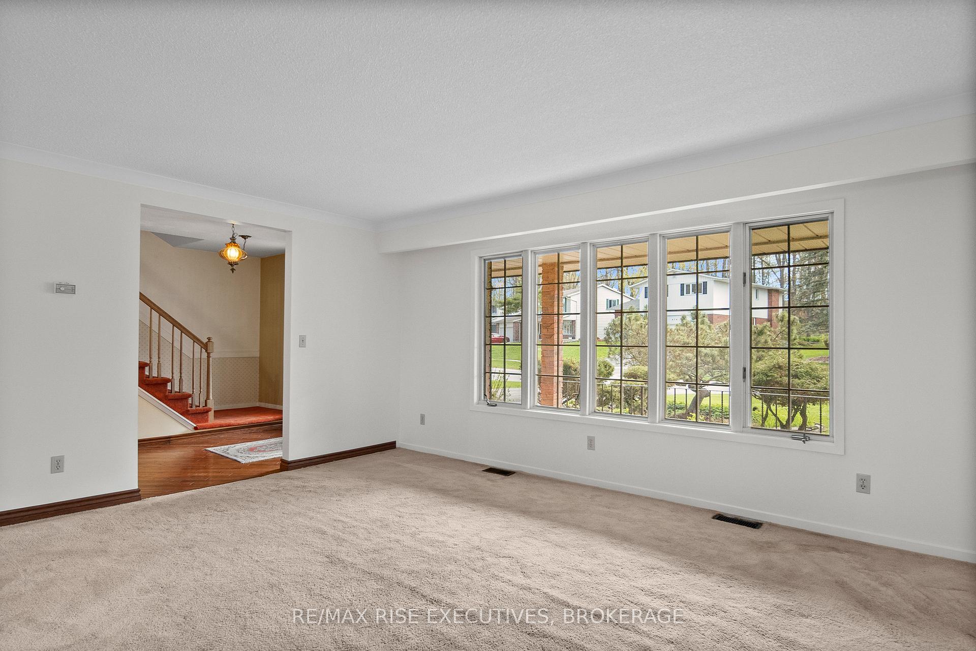 Photo 8 of 899 Safari Drive, Kingston, North of Taylor-Kidd Blvd — HOMEH