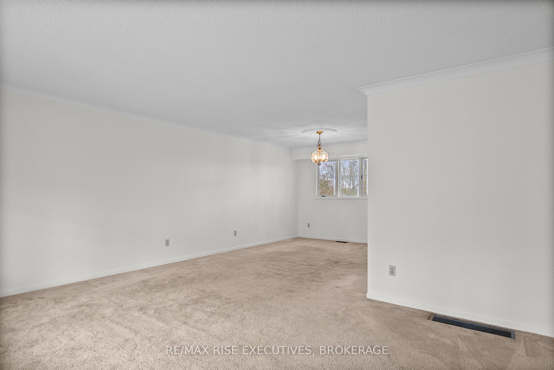 Photo 9 of 899 Safari Drive, Kingston, North of Taylor-Kidd Blvd — HOMEH