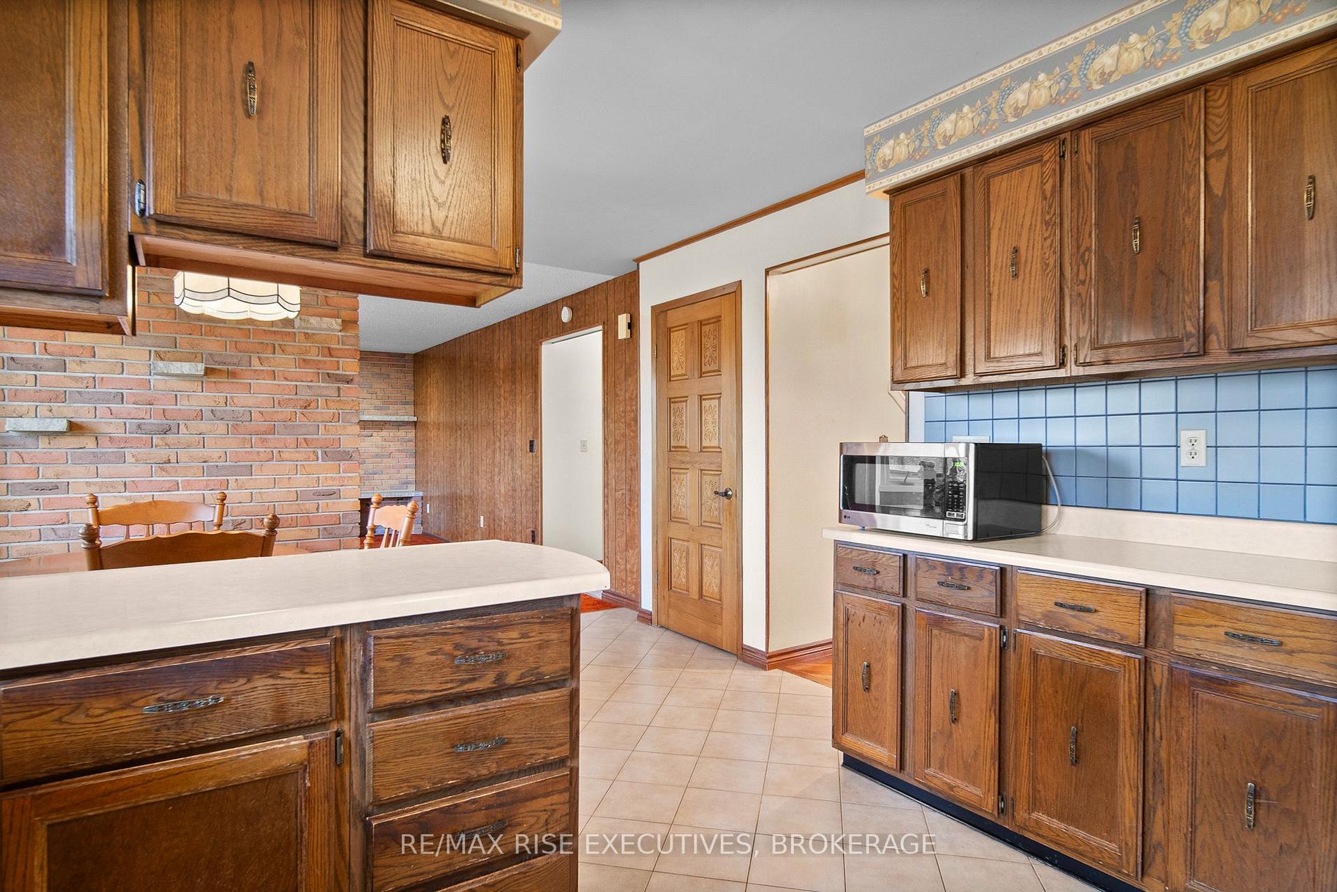 Photo 12 of 899 Safari Drive, Kingston, North of Taylor-Kidd Blvd — HOMEH