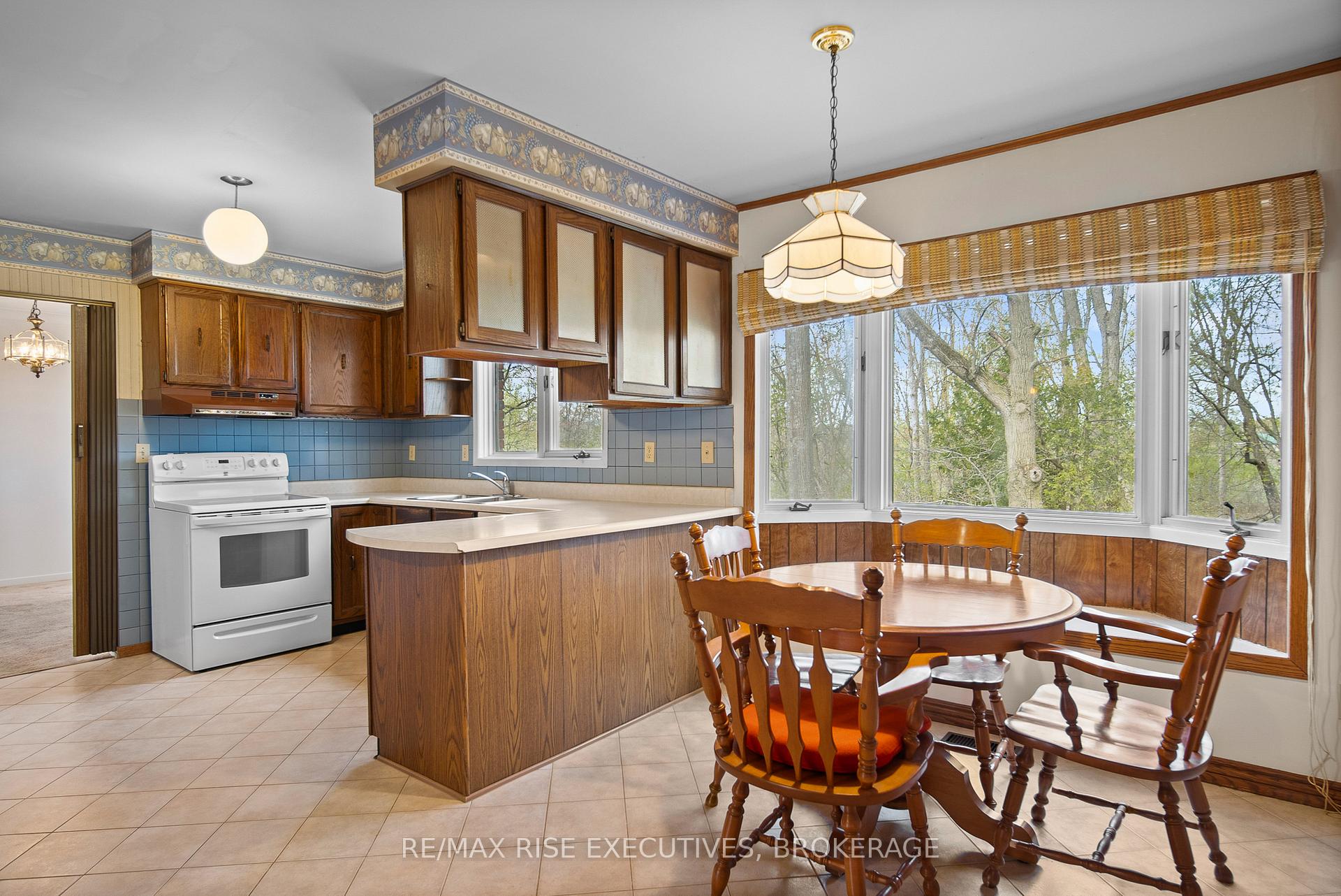 Photo 14 of 899 Safari Drive, Kingston, North of Taylor-Kidd Blvd — HOMEH