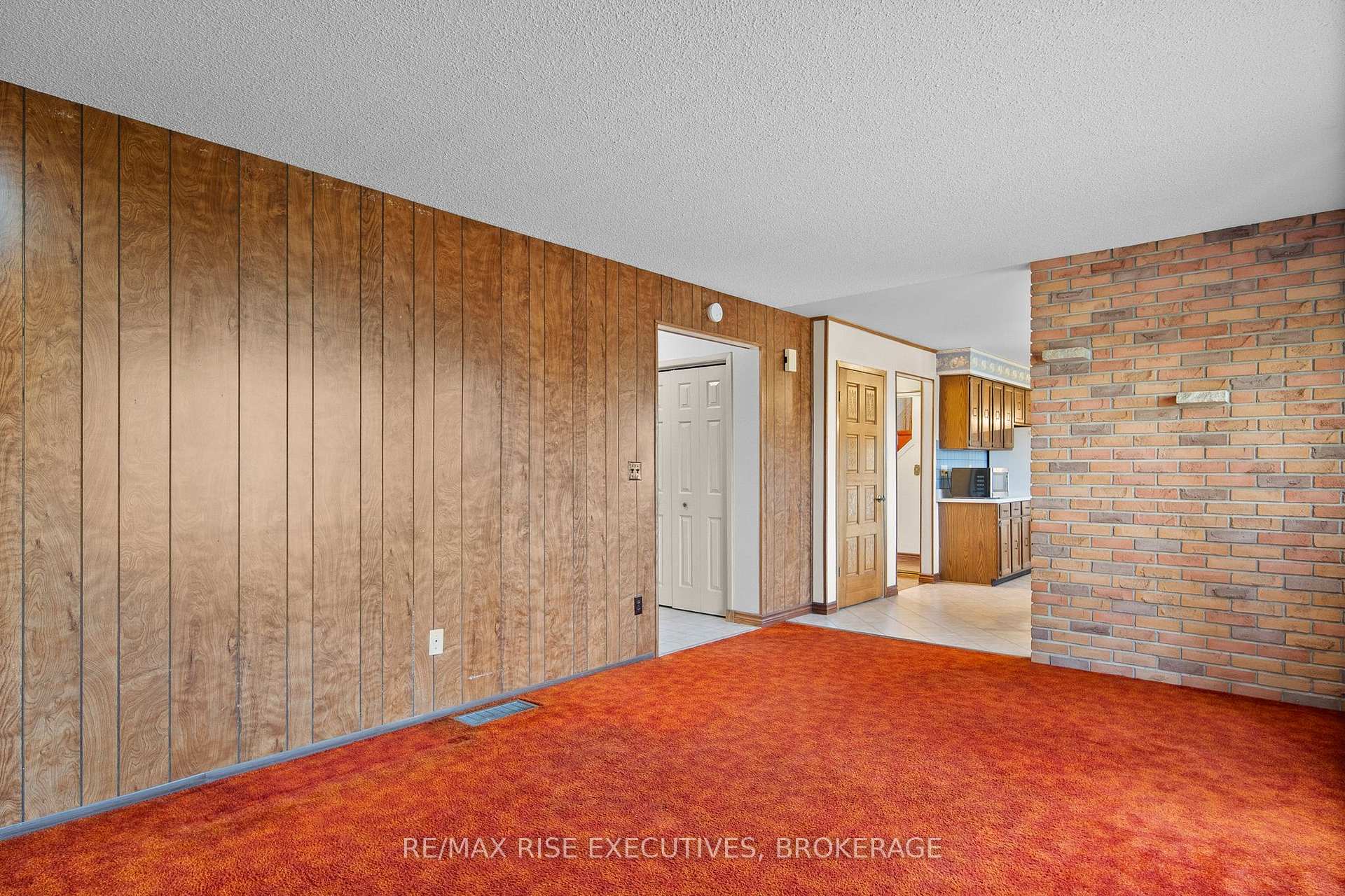 Photo 17 of 899 Safari Drive, Kingston, North of Taylor-Kidd Blvd — HOMEH