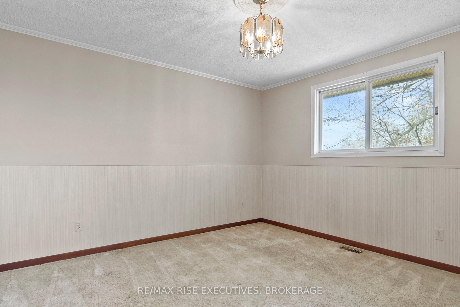 Photo 27 of 899 Safari Drive, Kingston, North of Taylor-Kidd Blvd — HOMEH