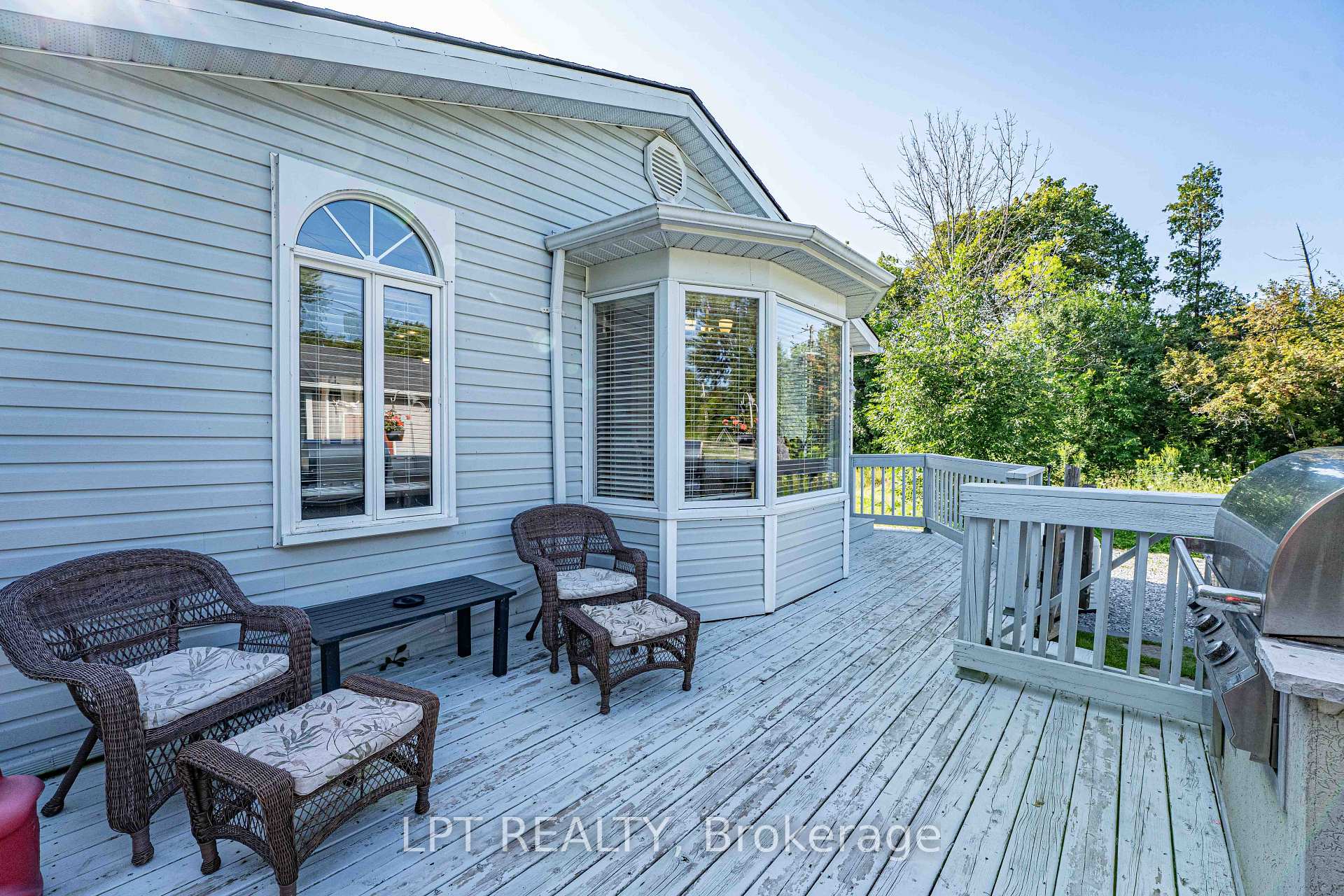 Photo 12 of 357 Lake Drive N, Georgina, Historic Lakeshore Communities — HOMEH
