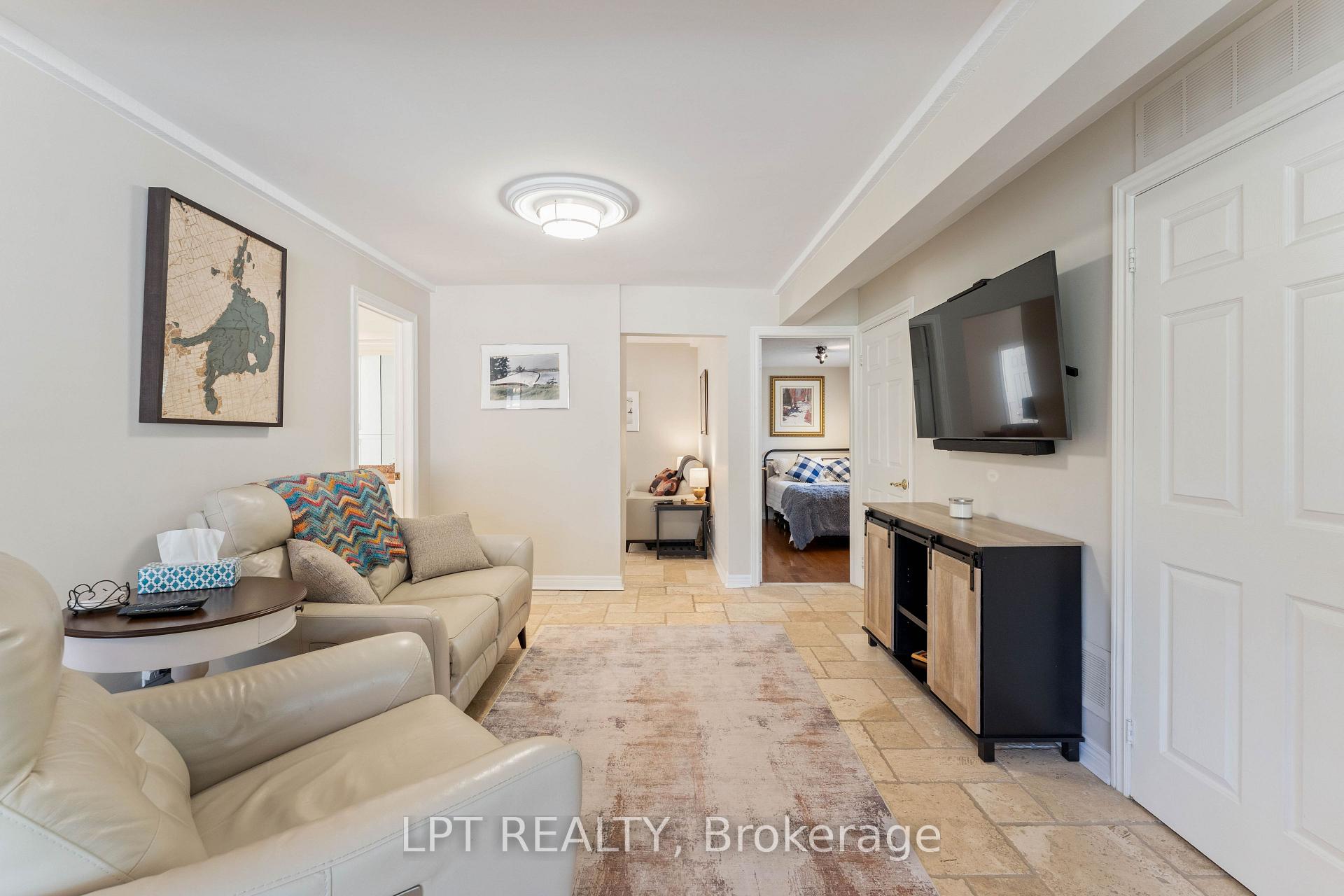 Photo 15 of 357 Lake Drive N, Georgina, Historic Lakeshore Communities — HOMEH