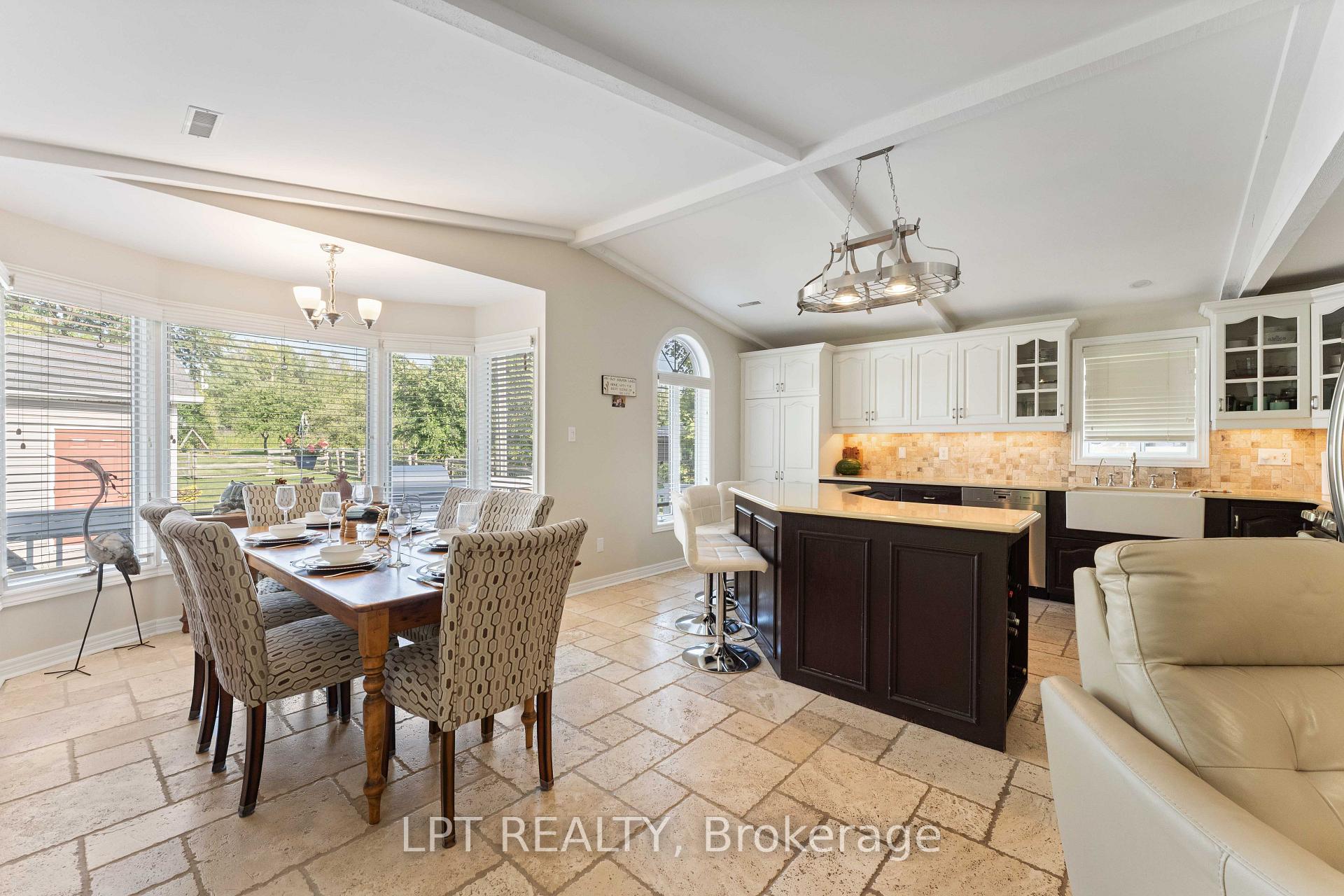 Photo 16 of 357 Lake Drive N, Georgina, Historic Lakeshore Communities — HOMEH