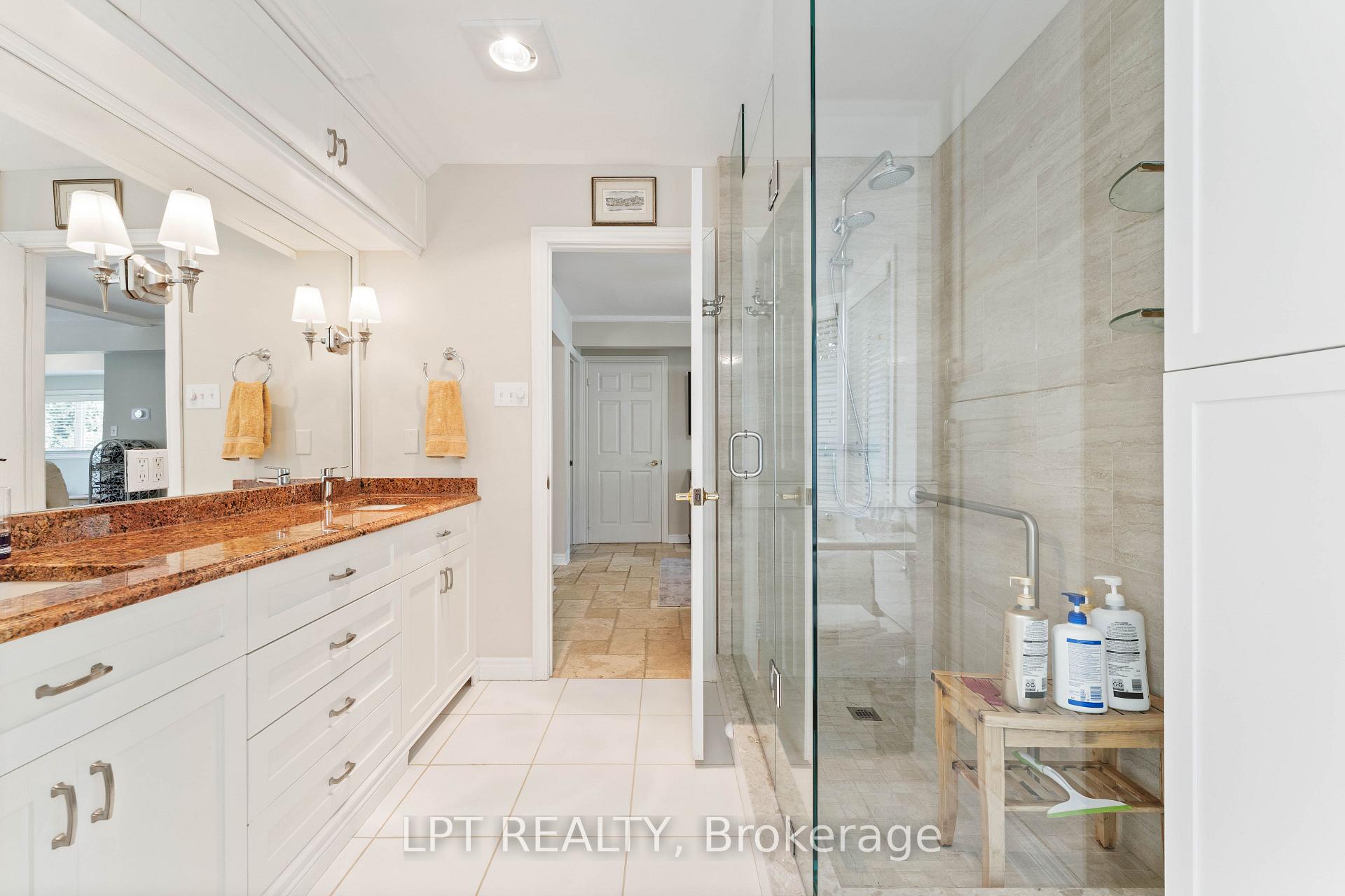 Photo 26 of 357 Lake Drive N, Georgina, Historic Lakeshore Communities — HOMEH