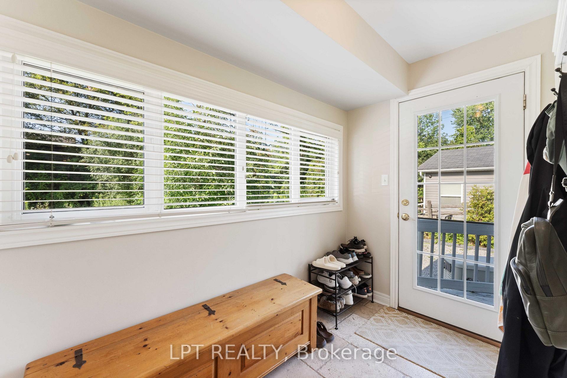 Photo 29 of 357 Lake Drive N, Georgina, Historic Lakeshore Communities — HOMEH