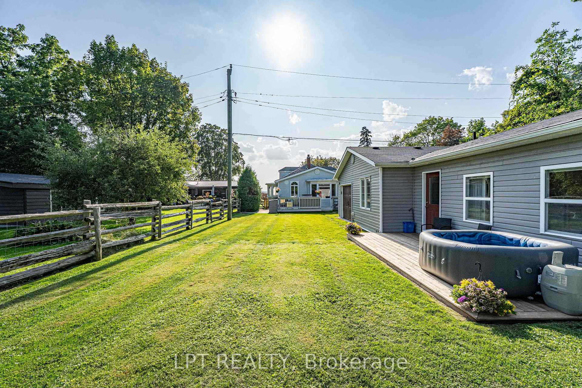 Photo 32 of 357 Lake Drive N, Georgina, Historic Lakeshore Communities — HOMEH