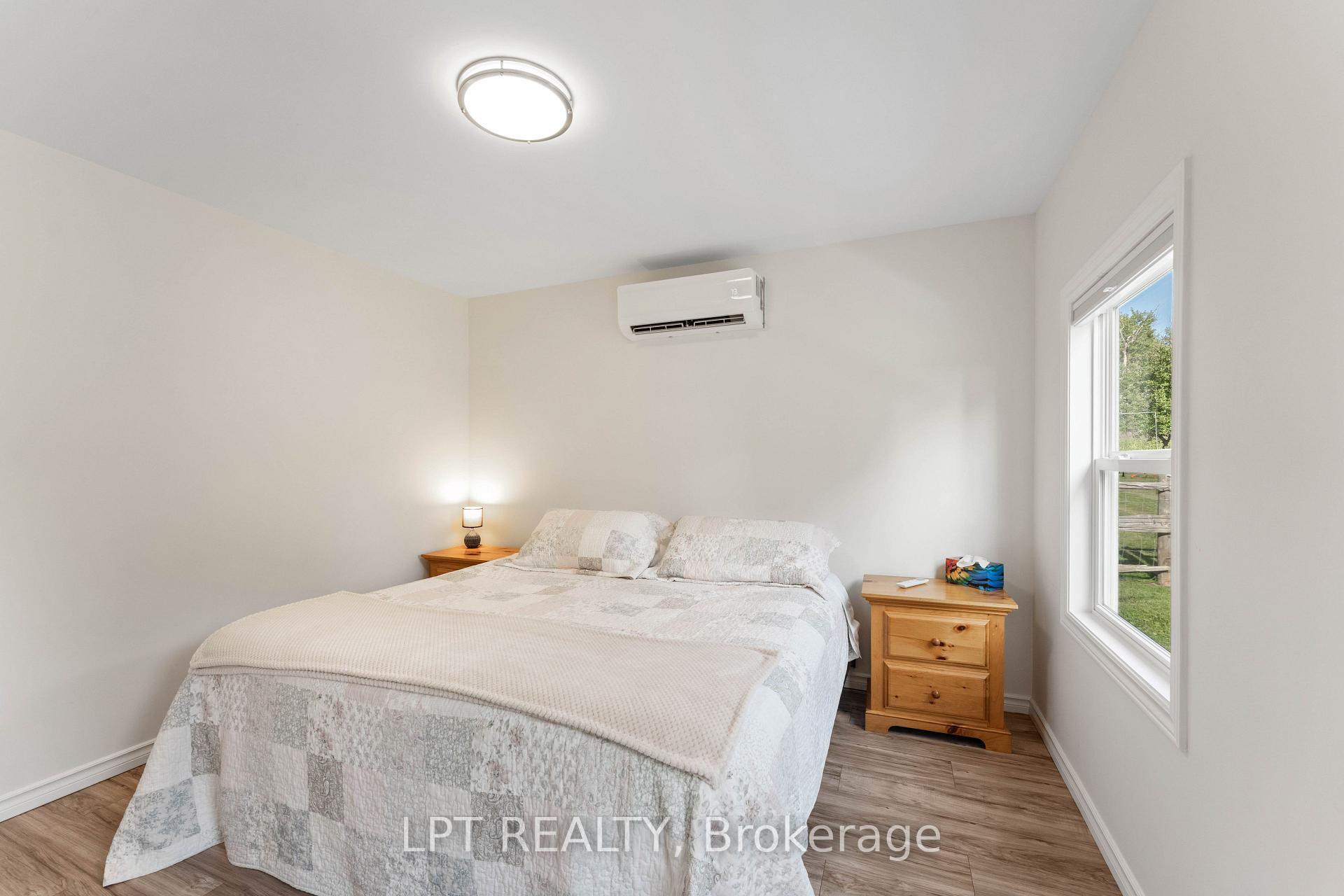 Photo 39 of 357 Lake Drive N, Georgina, Historic Lakeshore Communities — HOMEH