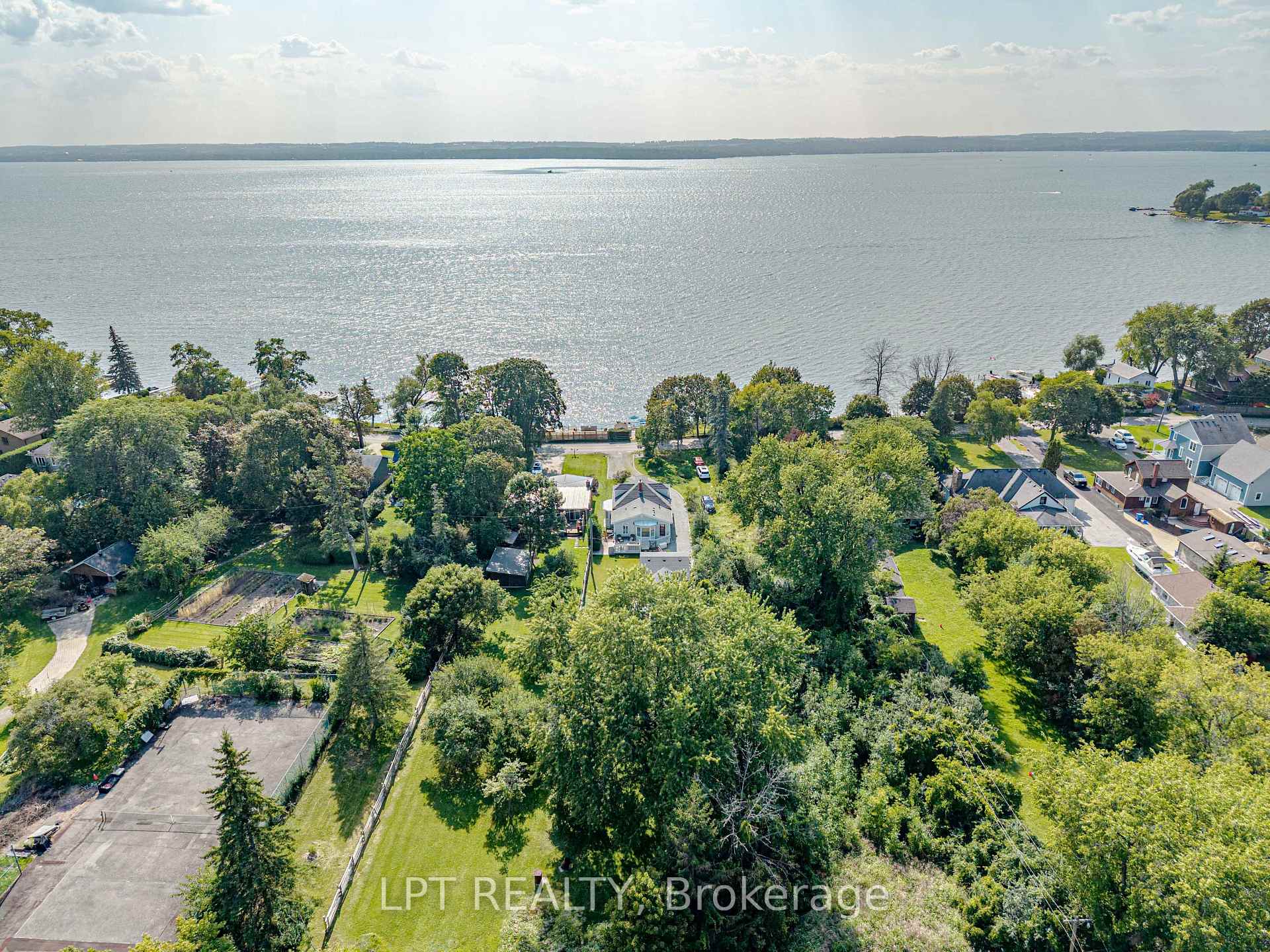 Photo 47 of 357 Lake Drive N, Georgina, Historic Lakeshore Communities — HOMEH