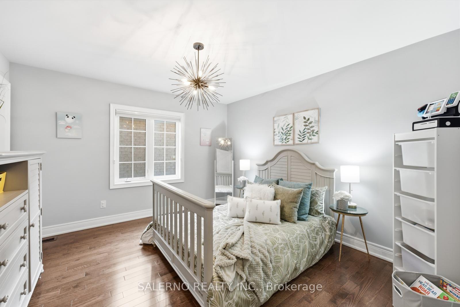 Photo 34 of 17 Balderson Drive, Vaughan, Kleinburg — HOMEH
