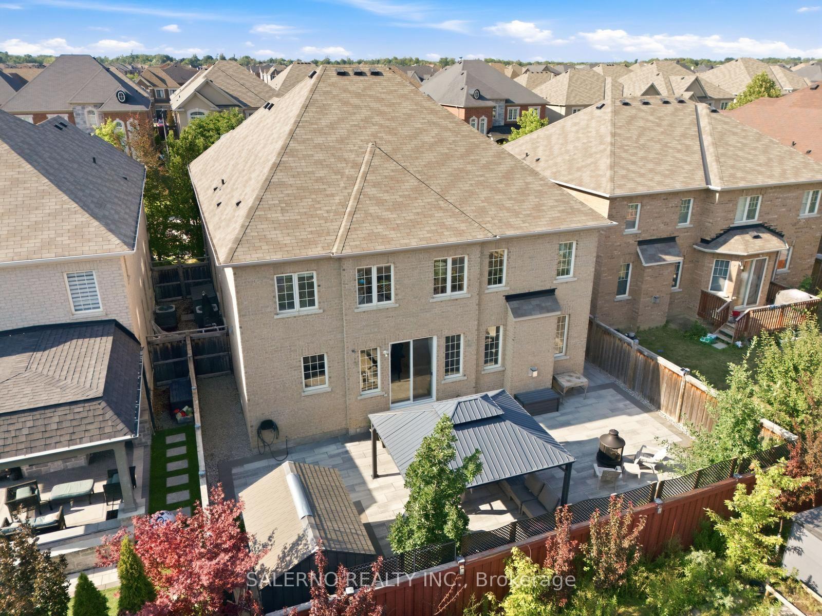 Photo 49 of 17 Balderson Drive, Vaughan, Kleinburg — HOMEH