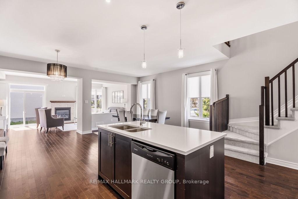 Photo 12 of 254 Dolce Crescent, Ottawa, Riverside South/Gloucester Glen — HOMEH