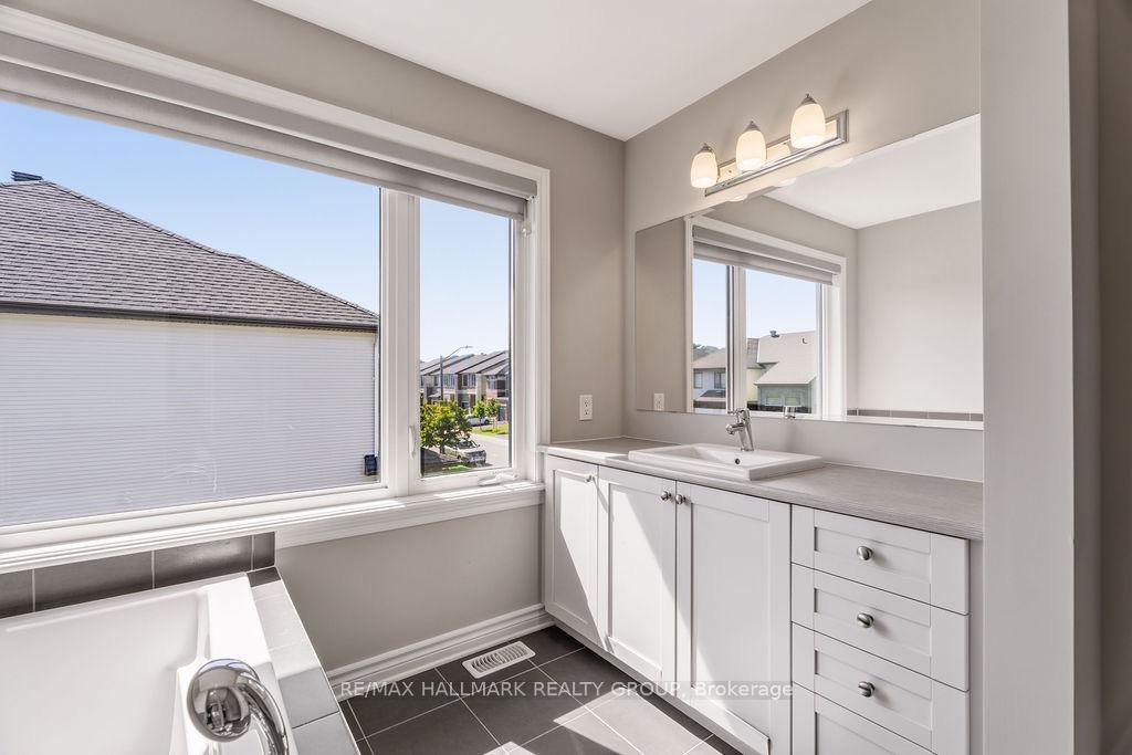 Photo 32 of 254 Dolce Crescent, Ottawa, Riverside South/Gloucester Glen — HOMEH
