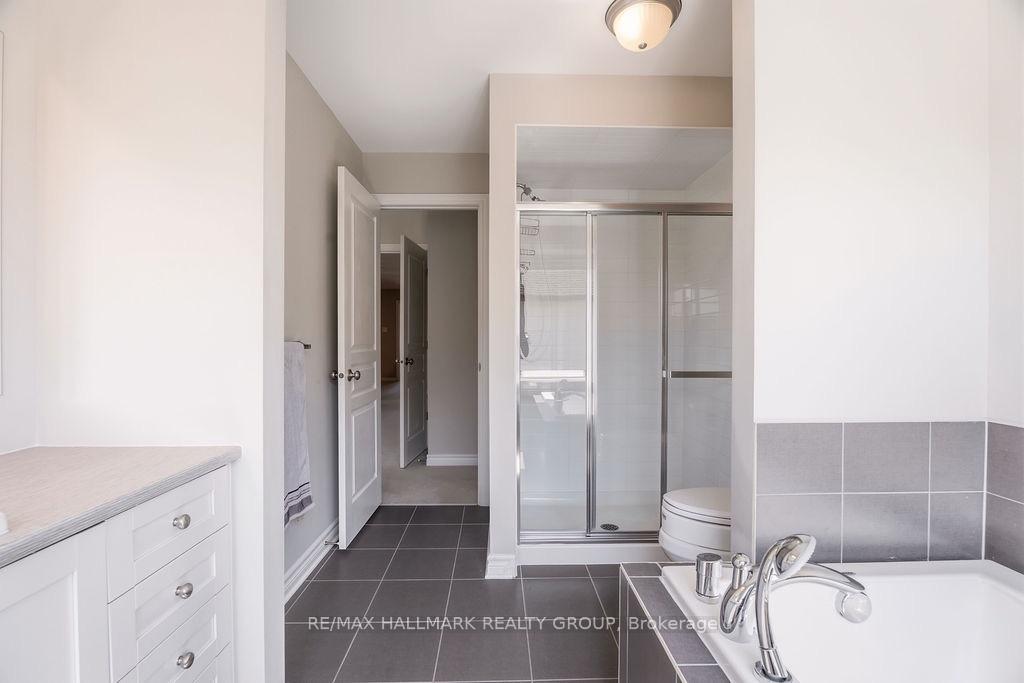 Photo 33 of 254 Dolce Crescent, Ottawa, Riverside South/Gloucester Glen — HOMEH