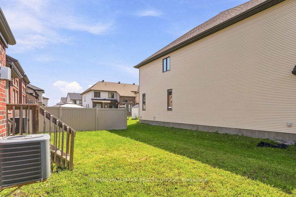 Photo 44 of 254 Dolce Crescent, Ottawa, Riverside South/Gloucester Glen — HOMEH