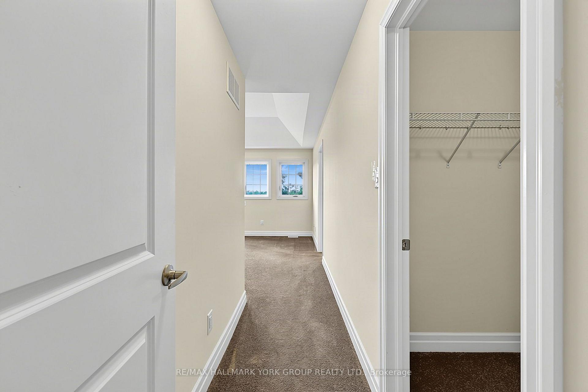 Photo 28 of 38 Alex Campbell Crescent, King, King City — HOMEH
