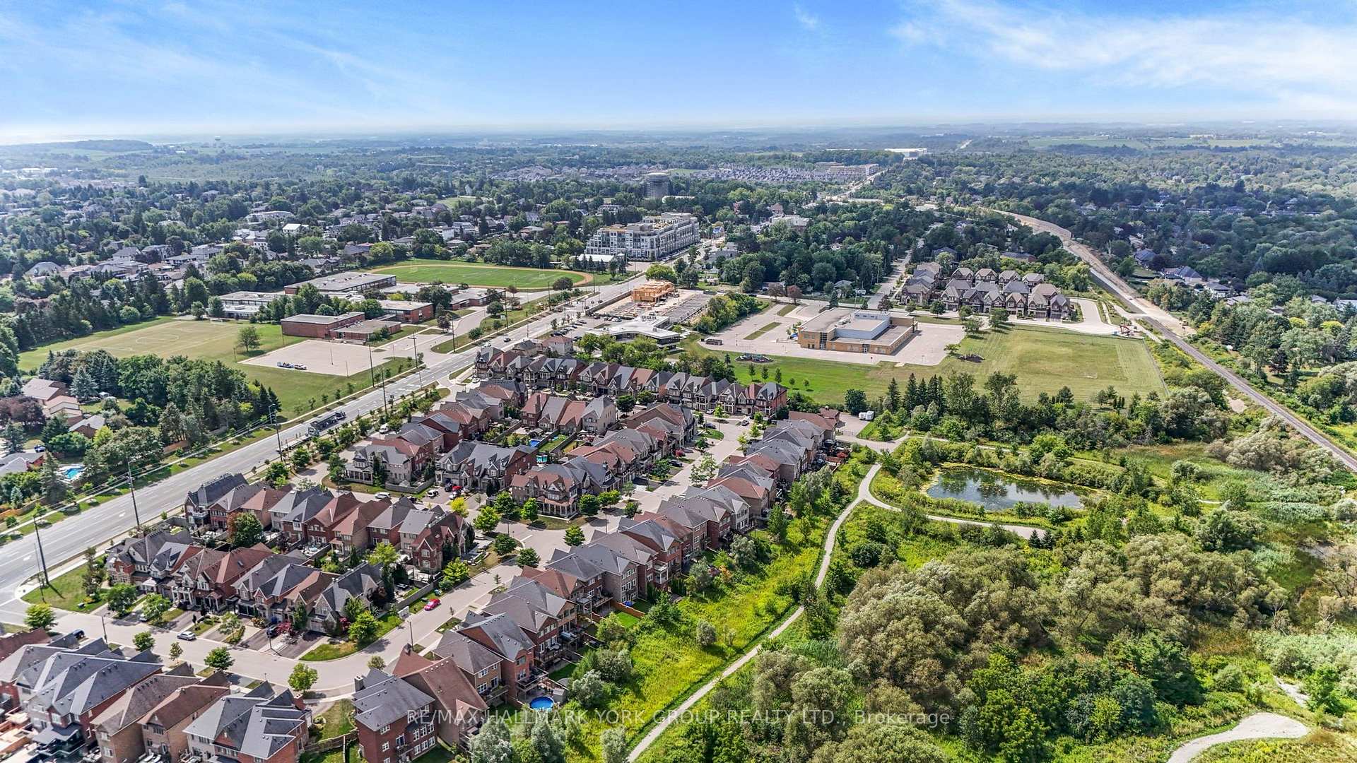 Photo 43 of 38 Alex Campbell Crescent, King, King City — HOMEH