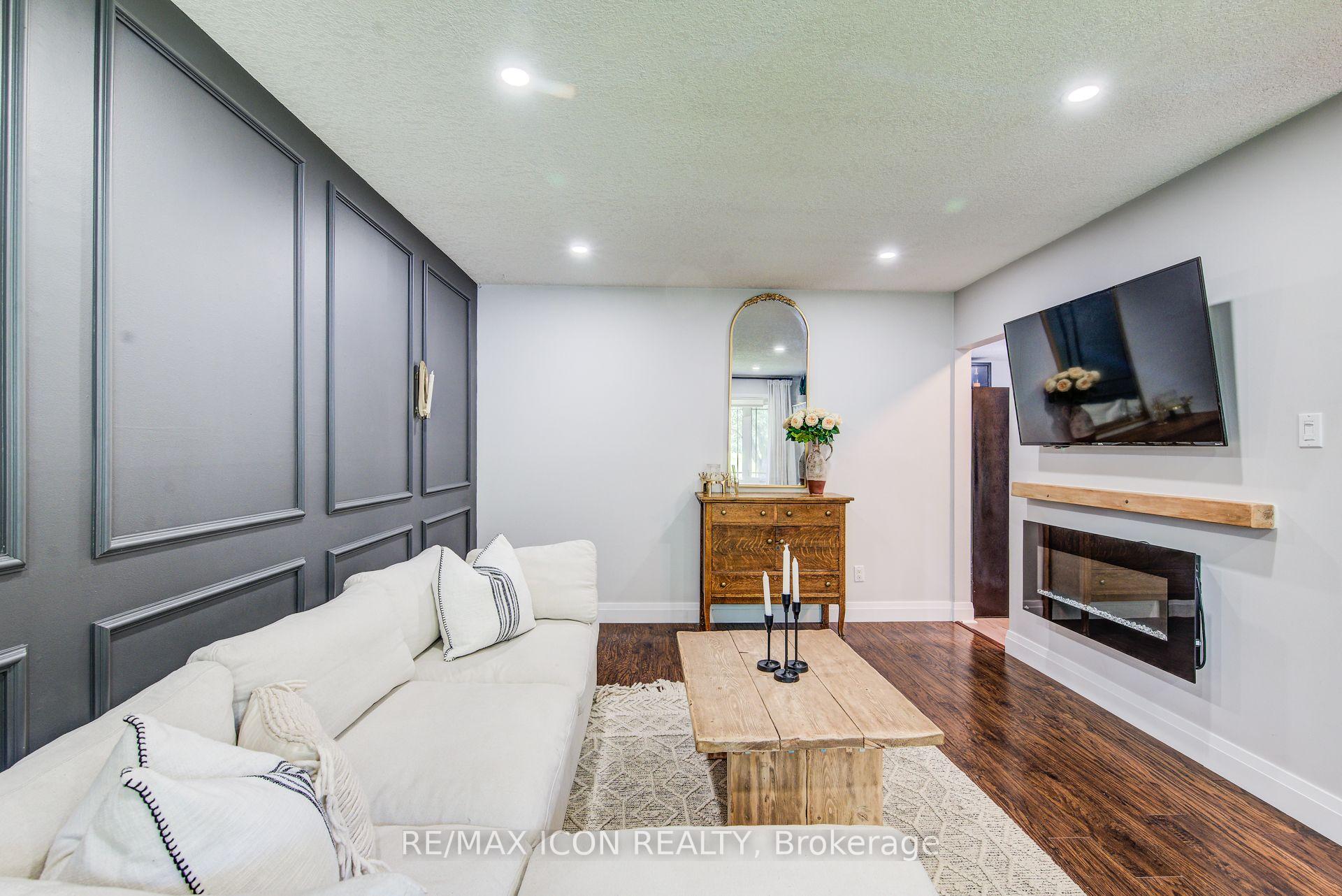 Photo 6 of 88 Pinedale Drive, Kitchener, Laurentian Hills/Country Hills W — HOMEH
