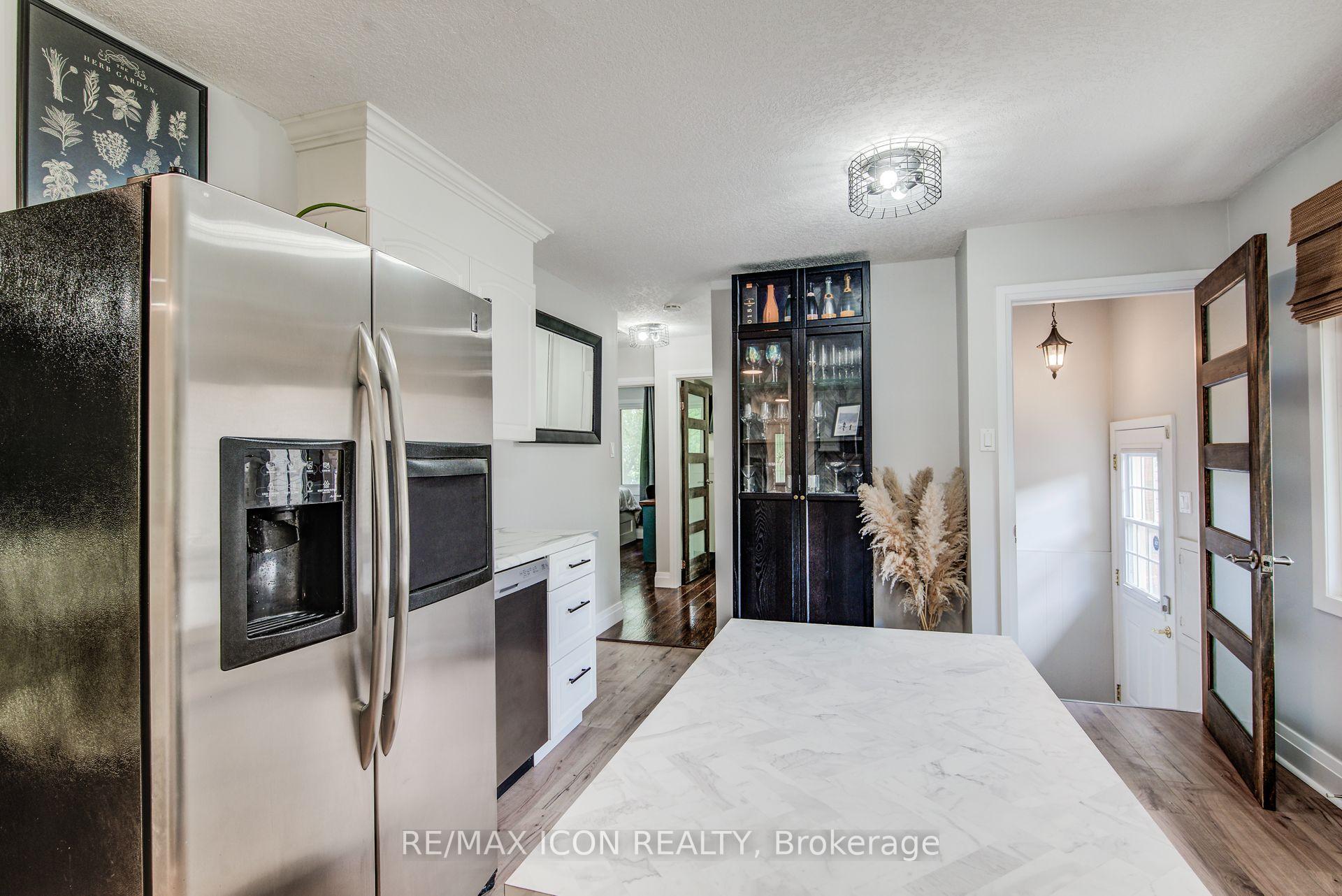 Photo 14 of 88 Pinedale Drive, Kitchener, Laurentian Hills/Country Hills W — HOMEH