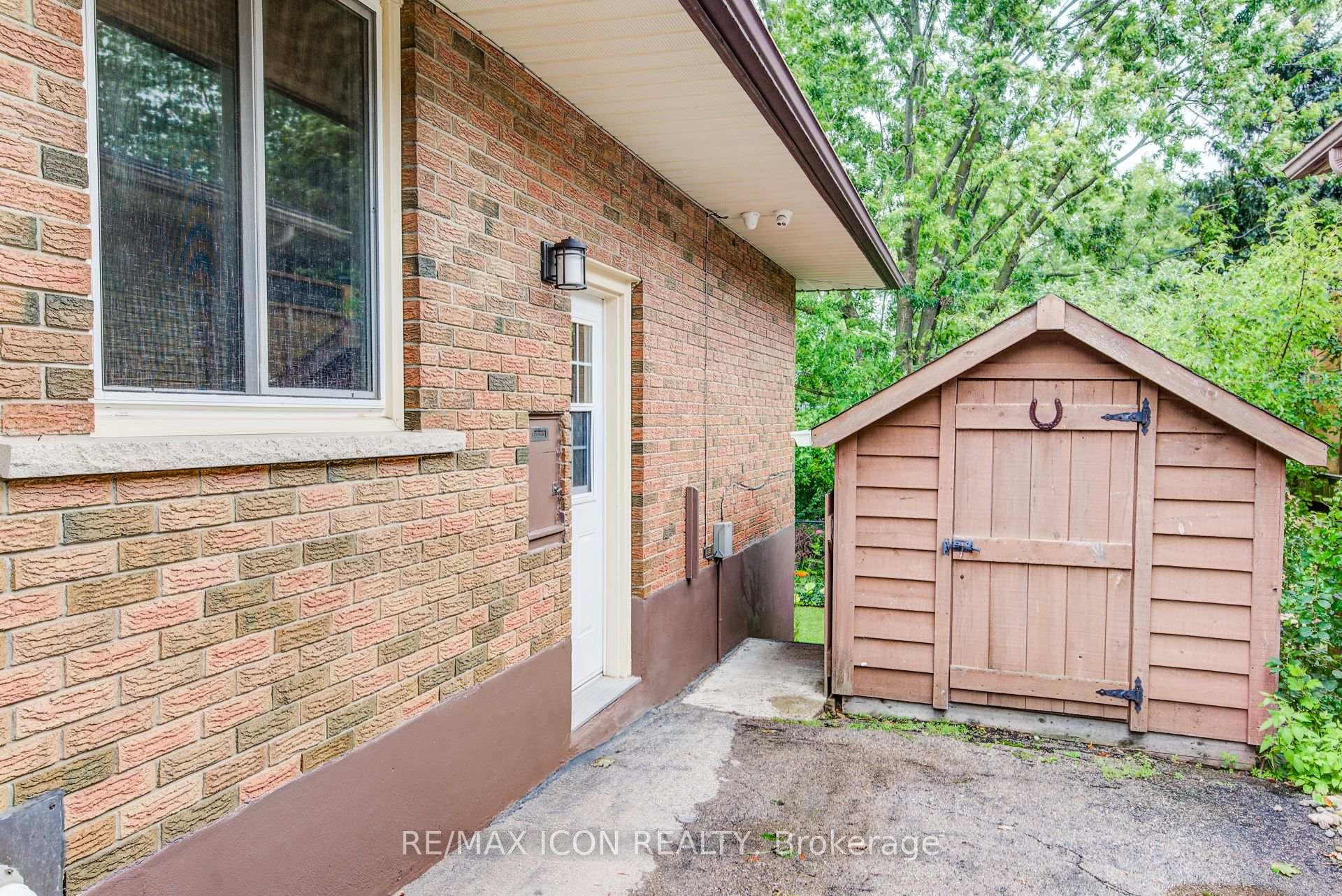 Photo 37 of 88 Pinedale Drive, Kitchener, Laurentian Hills/Country Hills W — HOMEH