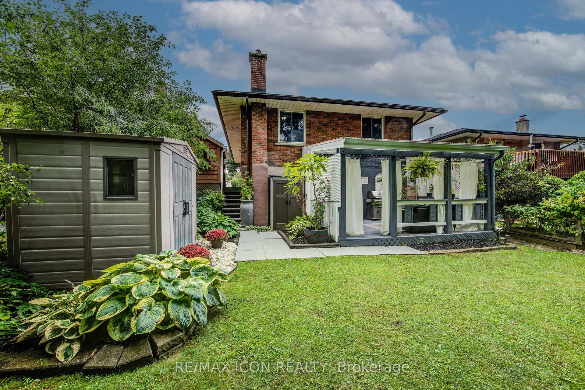 Photo 38 of 88 Pinedale Drive, Kitchener, Laurentian Hills/Country Hills W — HOMEH