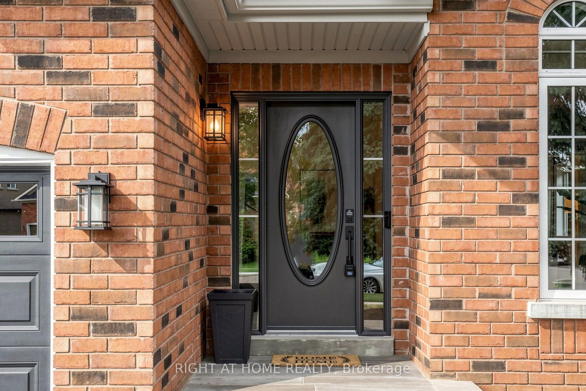 Photo 2 of 1019 Northern Prospect Crescent, Newmarket, Stonehaven-Wyndham — HOMEH