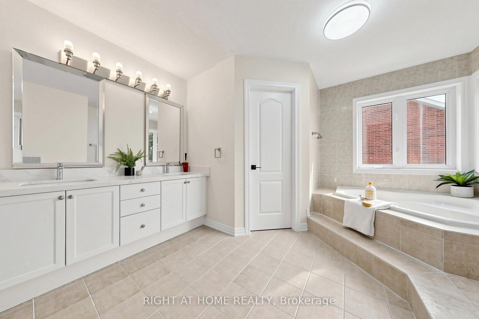 Photo 20 of 1019 Northern Prospect Crescent, Newmarket, Stonehaven-Wyndham — HOMEH
