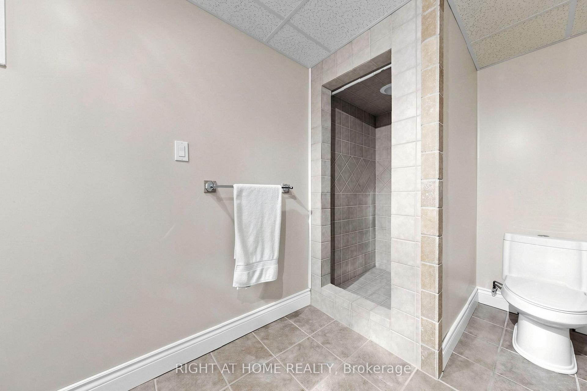 Photo 32 of 1019 Northern Prospect Crescent, Newmarket, Stonehaven-Wyndham — HOMEH