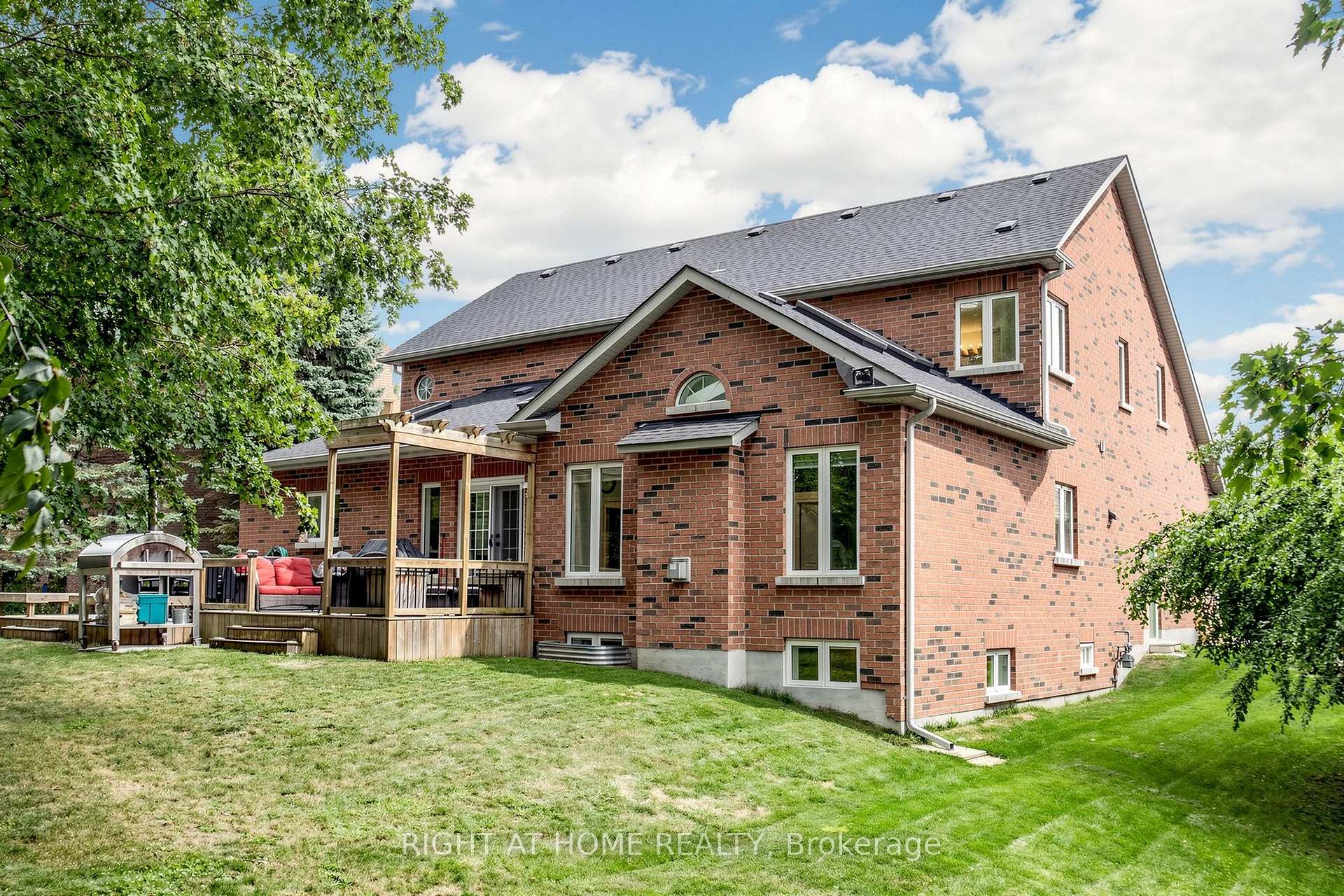 Photo 34 of 1019 Northern Prospect Crescent, Newmarket, Stonehaven-Wyndham — HOMEH