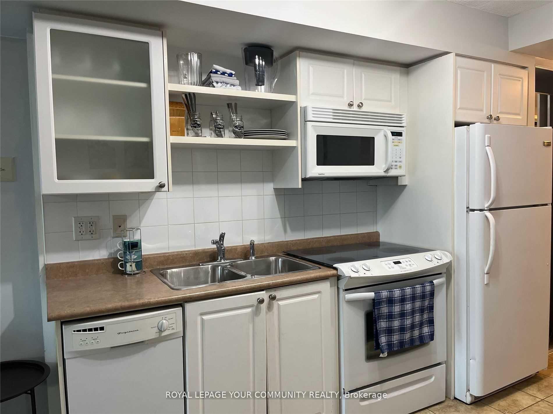 Photo 4 of Unit 609, 600 Fleet Street, Toronto, Niagara — HOMEH