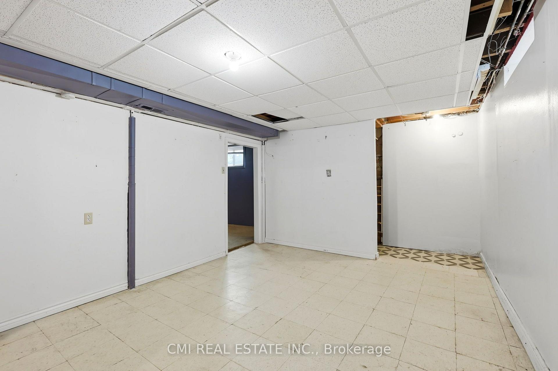 Photo 22 of 494 Annapolis Avenue, Oshawa, McLaughlin — HOMEH