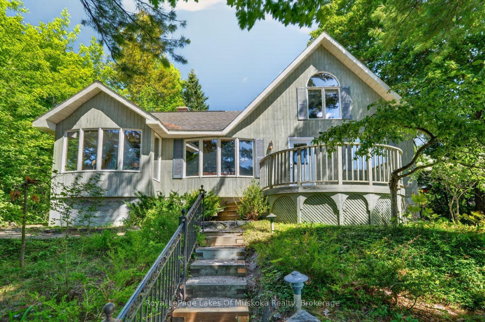 Photo 1 of 40 Entrance Drive, Bracebridge — HOMEH