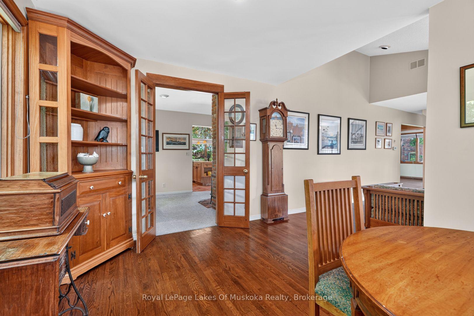 Photo 15 of 40 Entrance Drive, Bracebridge — HOMEH
