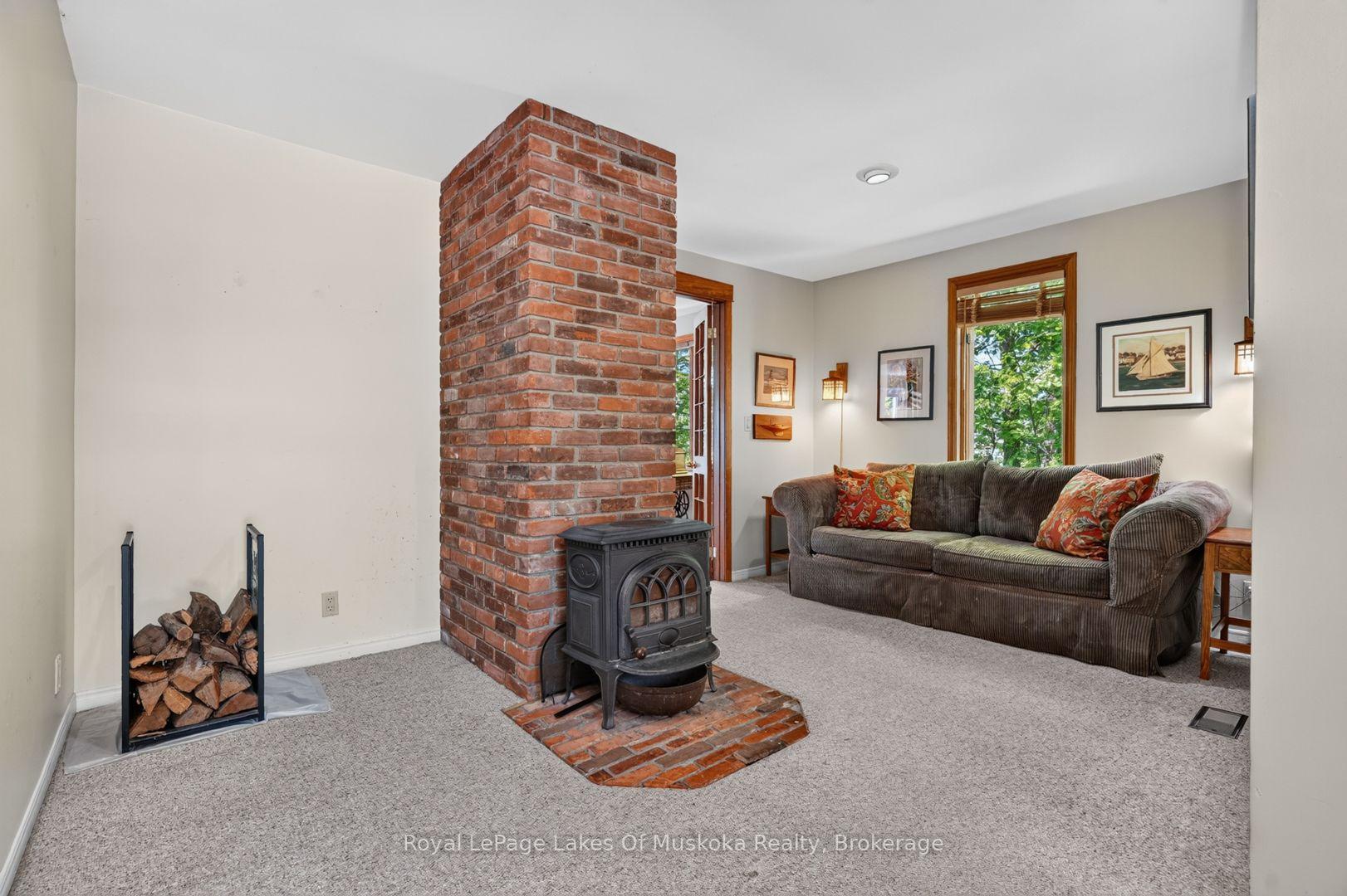 Photo 17 of 40 Entrance Drive, Bracebridge — HOMEH