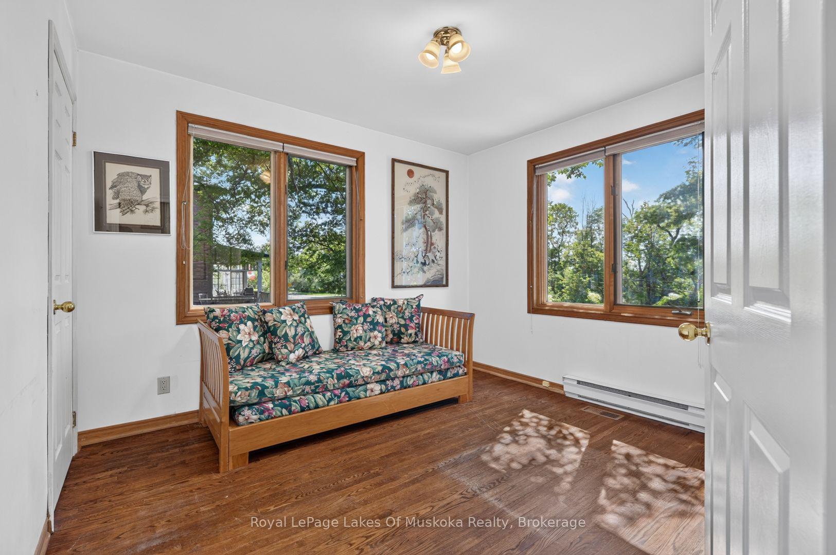 Photo 29 of 40 Entrance Drive, Bracebridge — HOMEH