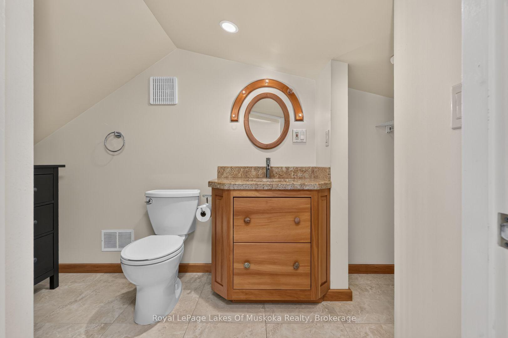 Photo 41 of 40 Entrance Drive, Bracebridge — HOMEH