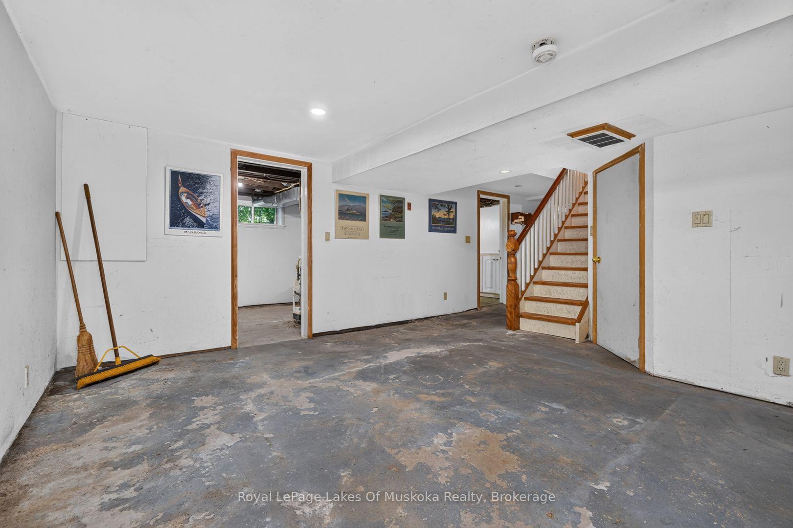 Photo 43 of 40 Entrance Drive, Bracebridge — HOMEH