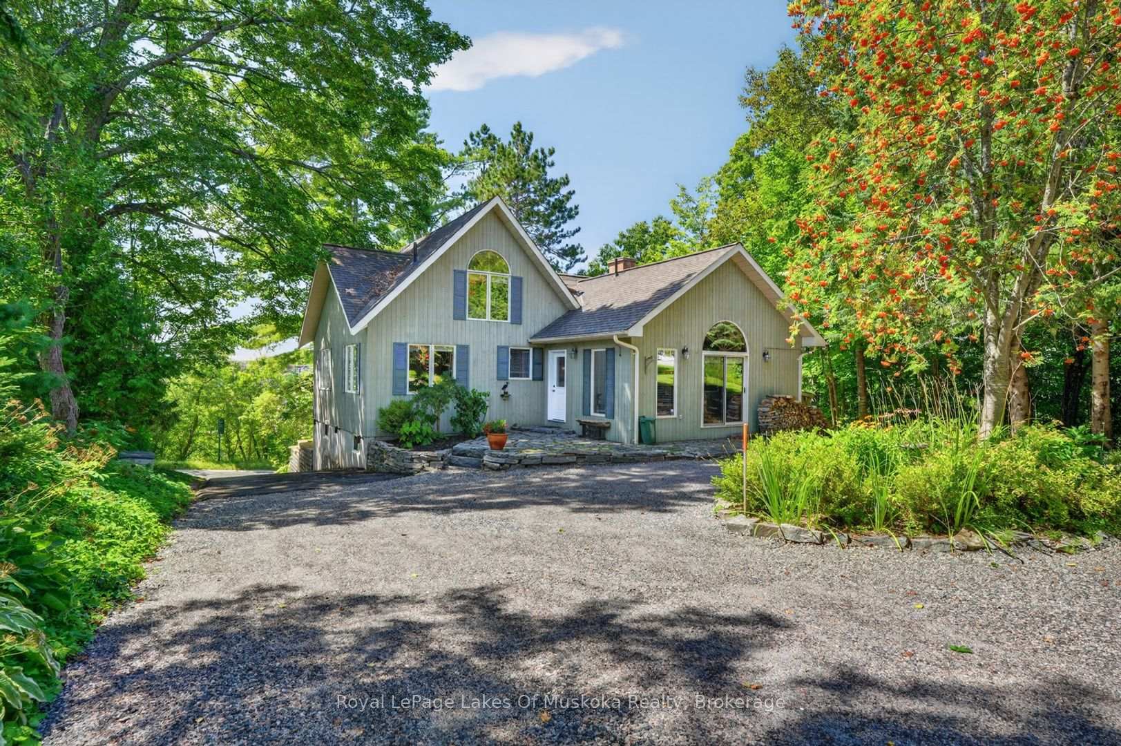 Photo 45 of 40 Entrance Drive, Bracebridge — HOMEH