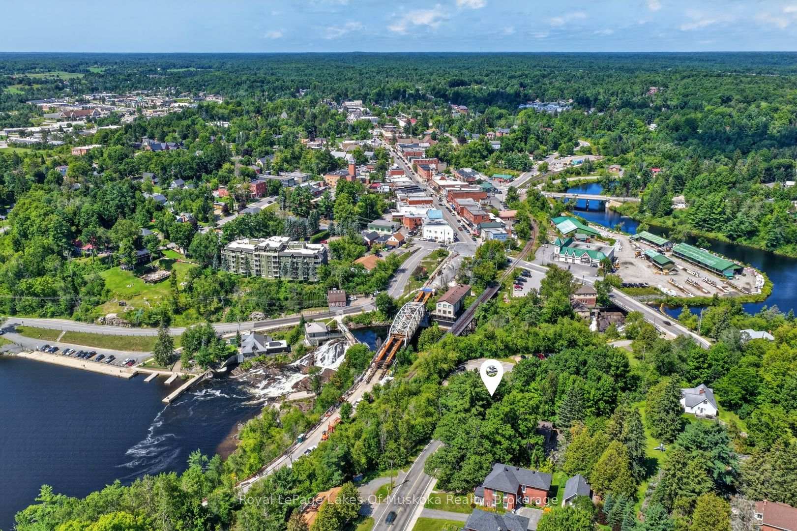 Photo 64 of 40 Entrance Drive, Bracebridge — HOMEH