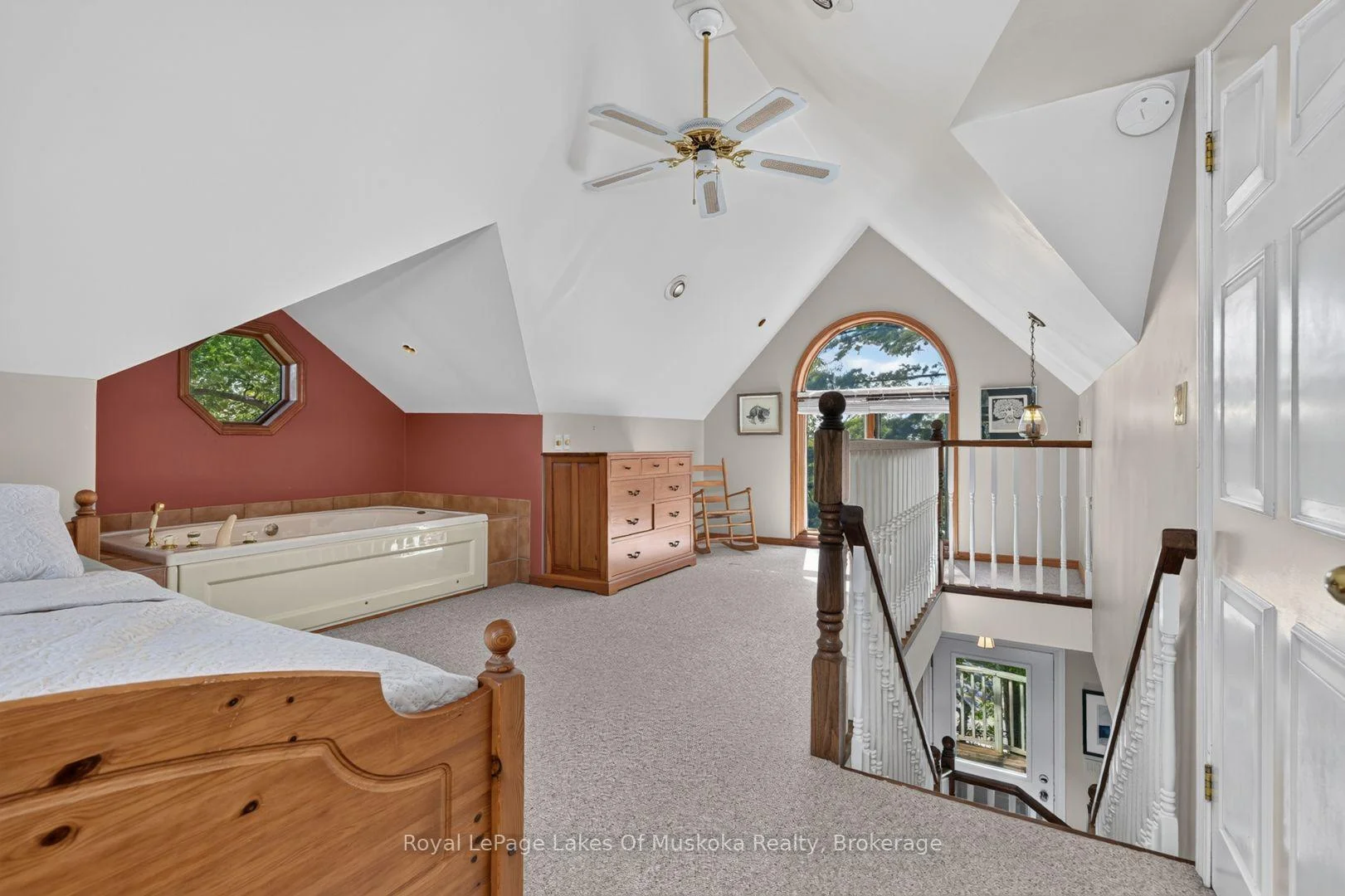 Photo 40 of 40 Entrance Drive, Bracebridge — HOMEH
