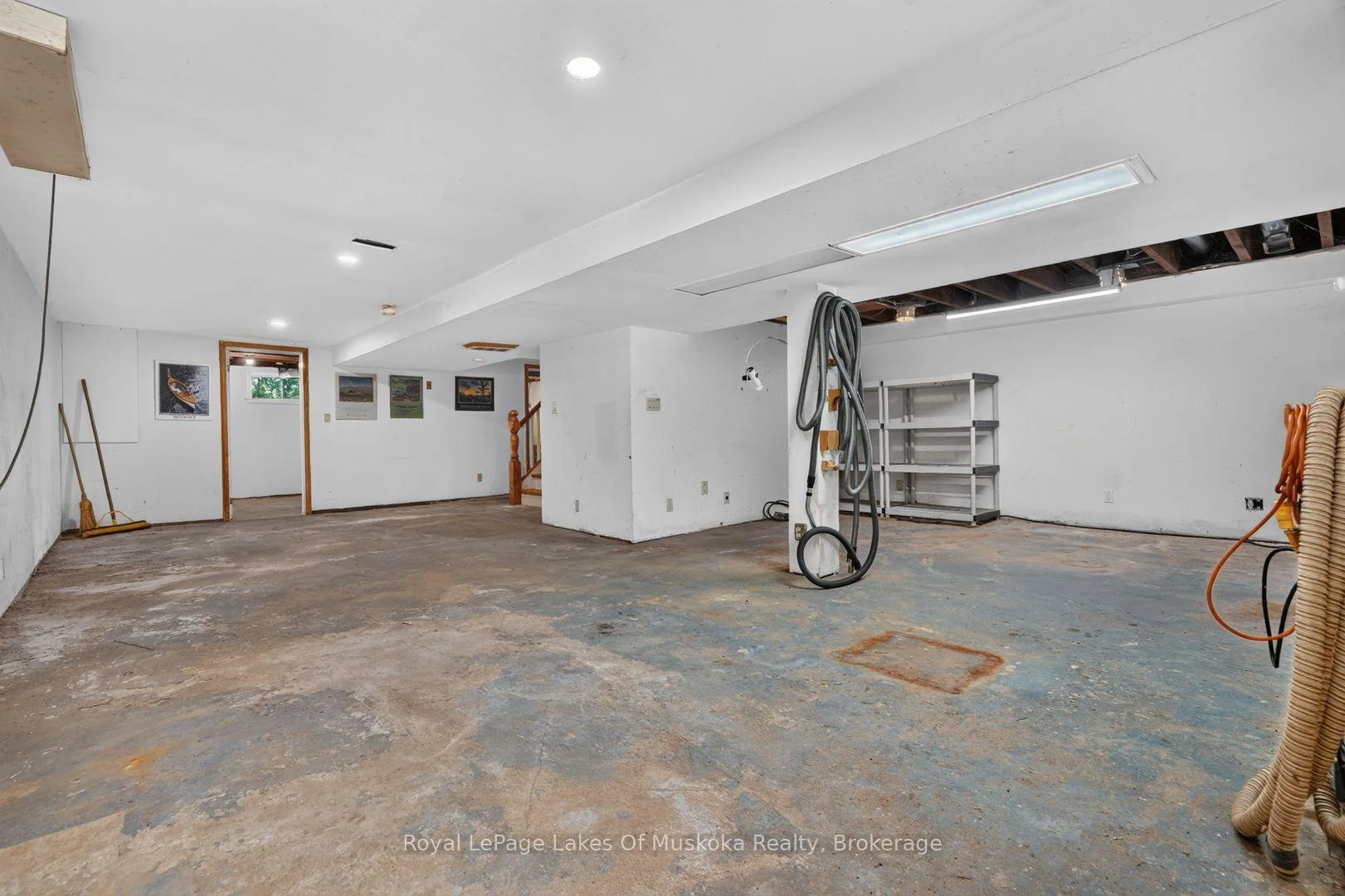 Photo 44 of 40 Entrance Drive, Bracebridge — HOMEH